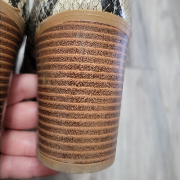 Mia julissa snake Print booties Slip On Sz 9 - Picture 10 of 13
